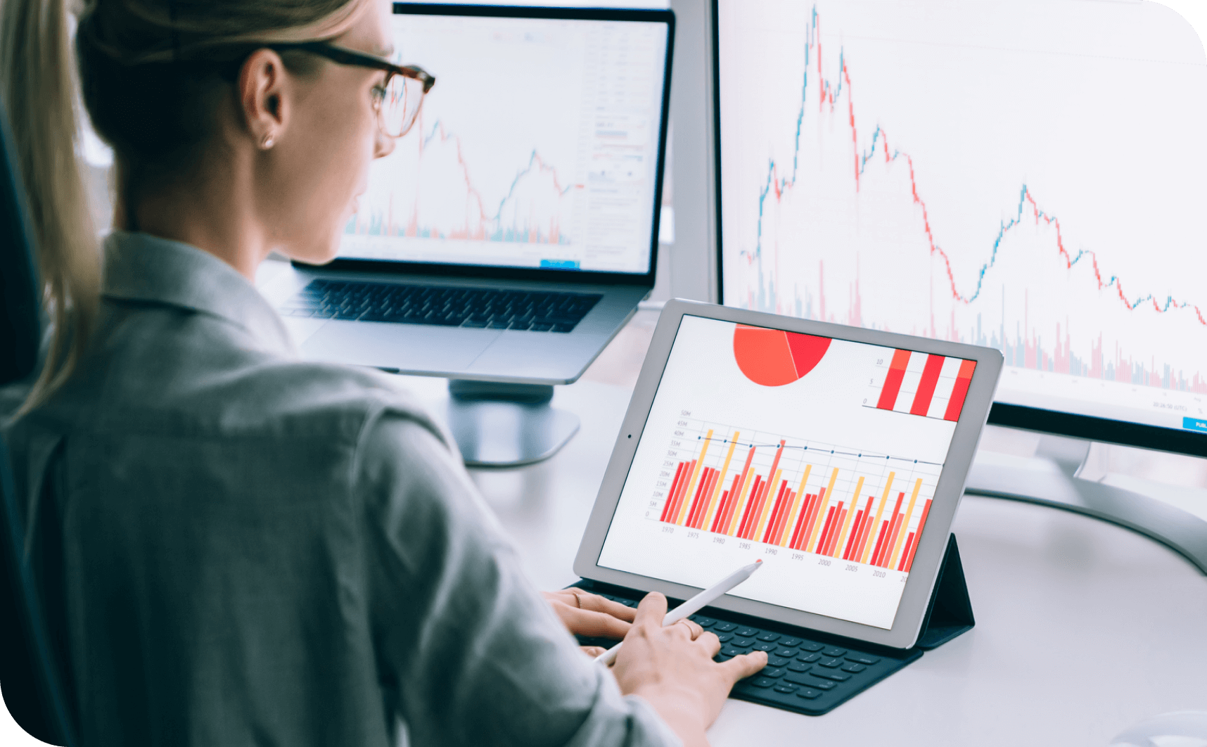 Worker checking statistics